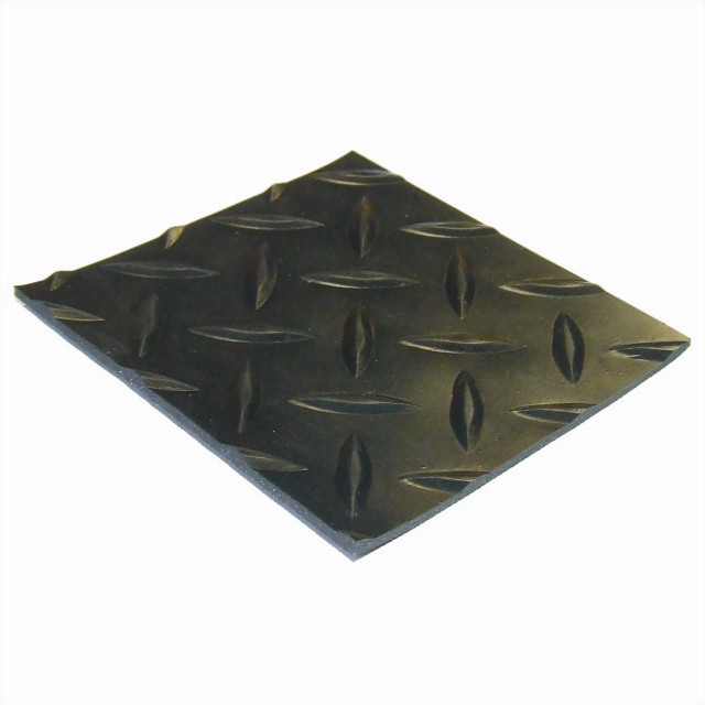 G 10 - ČERNÁ